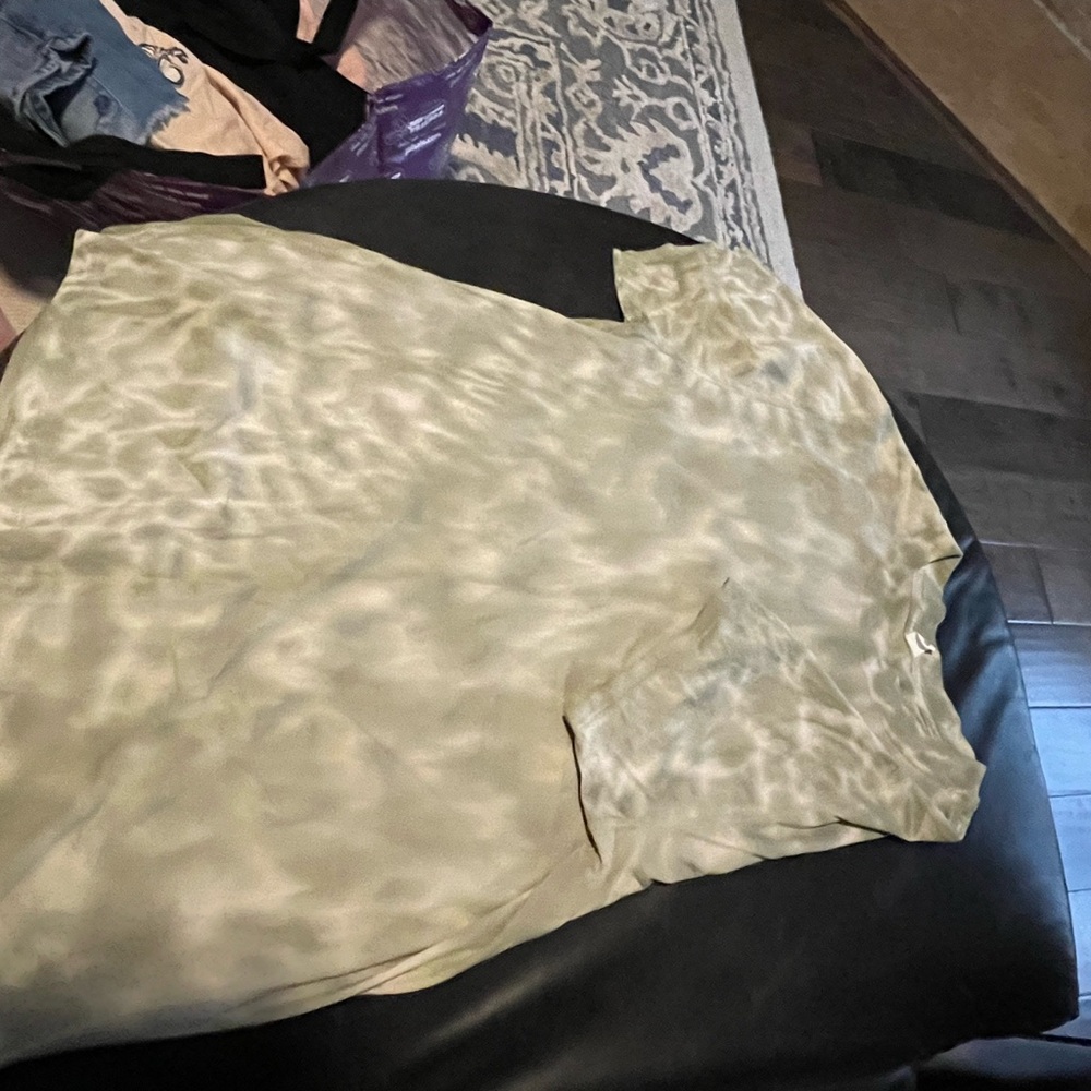 Lululemon Green Die Tie cotton tshirt